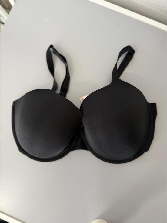 Victoria's Secret Other - Victoria’s Secret T-shirt lightly lined Demi bra size 38DDD looks new